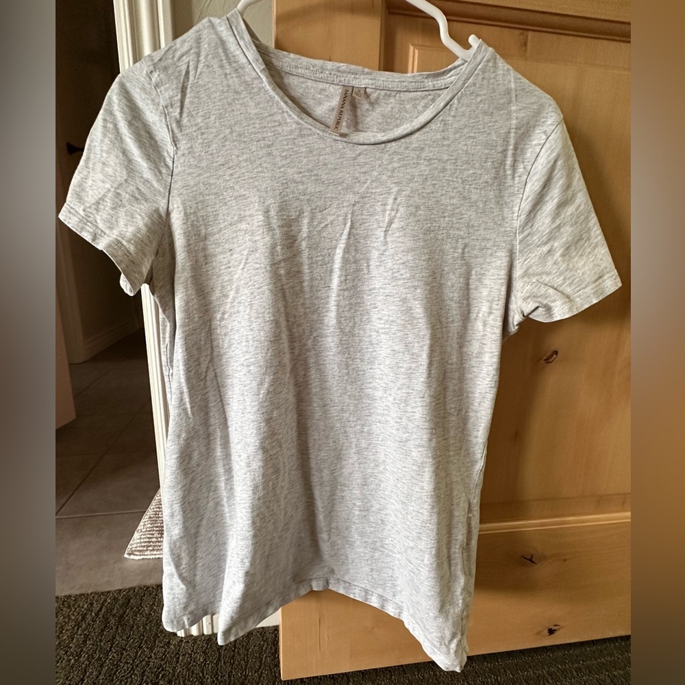 Banana Republic Gray Short Sleeve Tee Size Small
